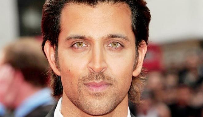 Hrithik Roshan & Shahid Kapoor don Kunal Rawal at IIFA!